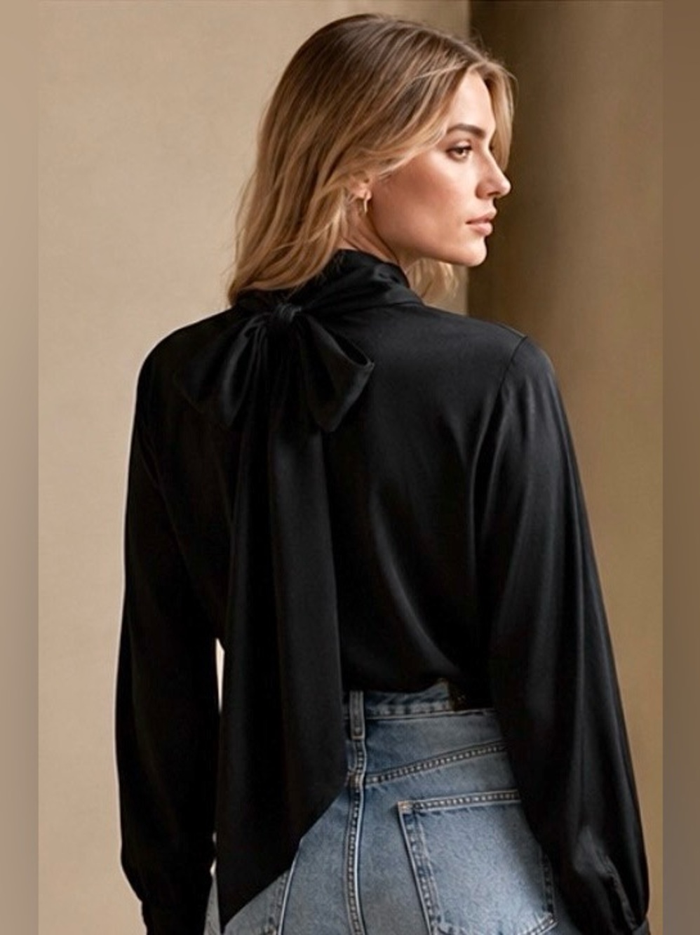 BNWT Banana Republic Black Scarf Tie Neck Blouse Large Sold Out Office Chic - Picture 2 of 11